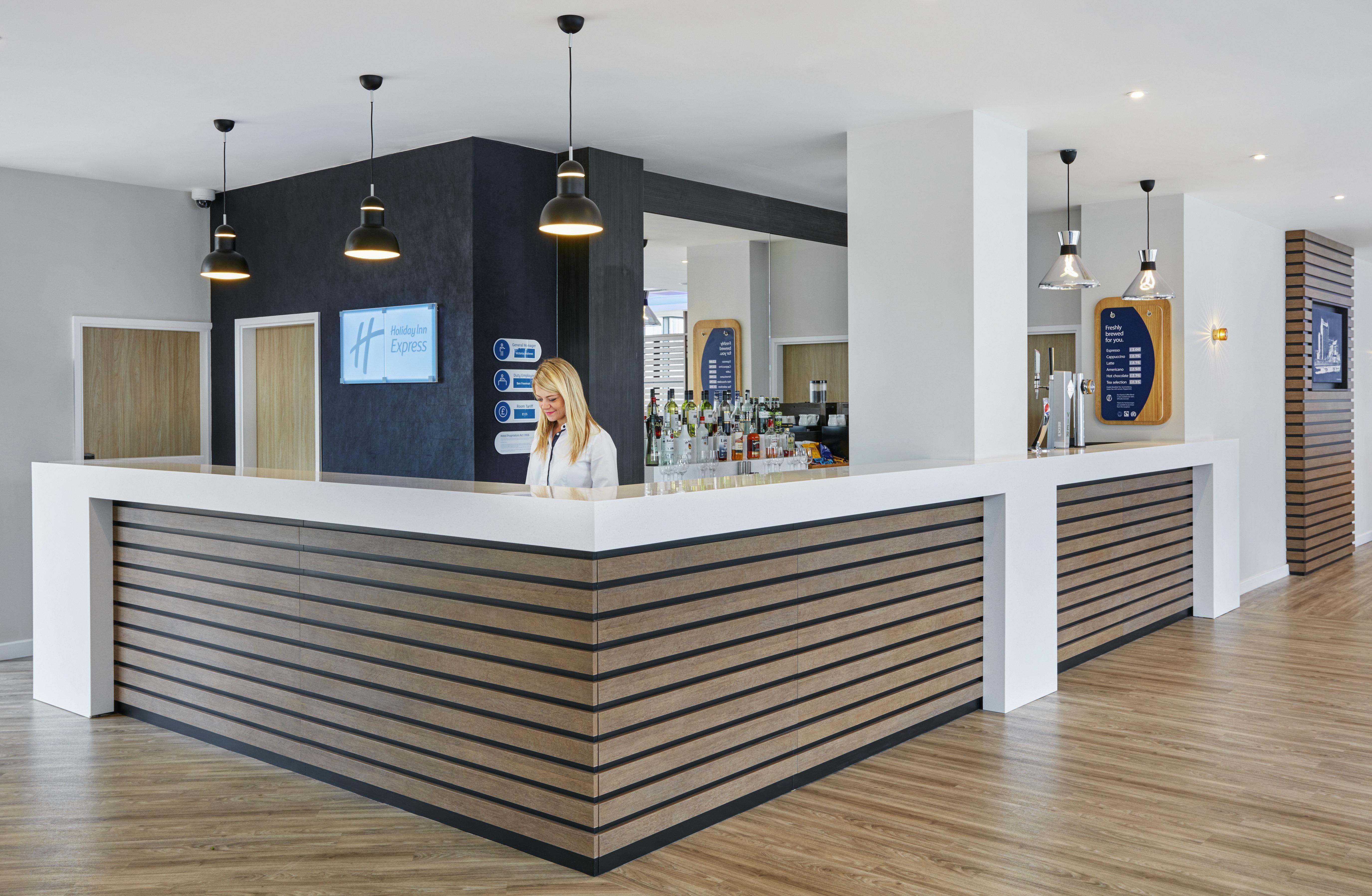 Express By Ihg Hotel